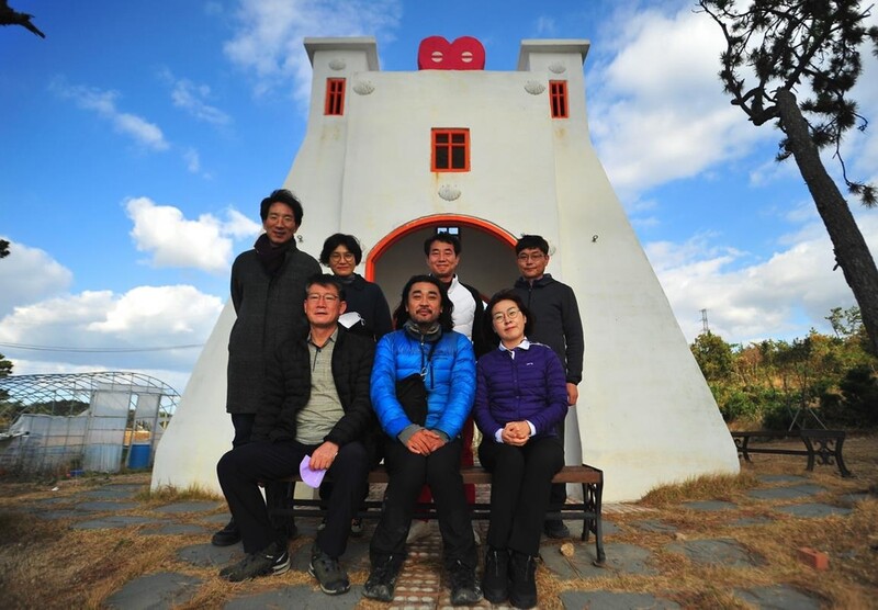 신안군, 12사도 예배당 건축미술 참여작가 초청 팸투어