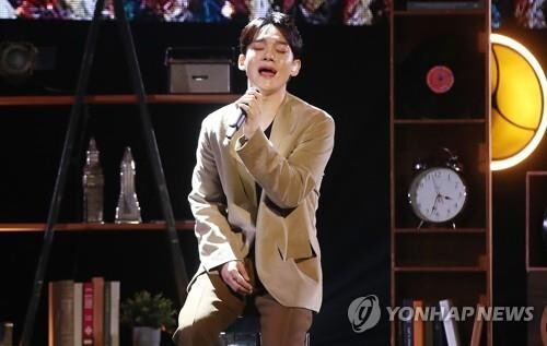 군 복무 중인 엑소 첸, 두 아이 아빠 된다