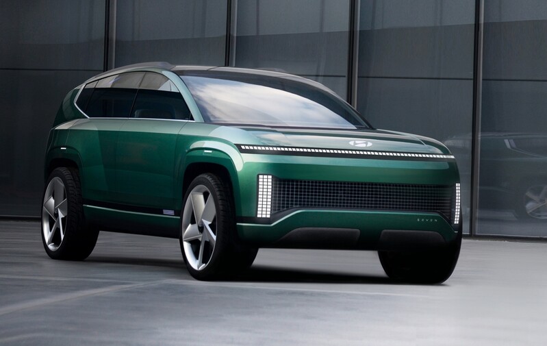 Hyundai, Kia unveil electric concept SUVs at LA auto show