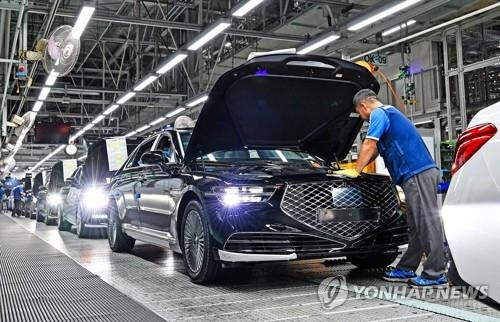 Auto exports dip 18 pct in October amid extended chip shortage