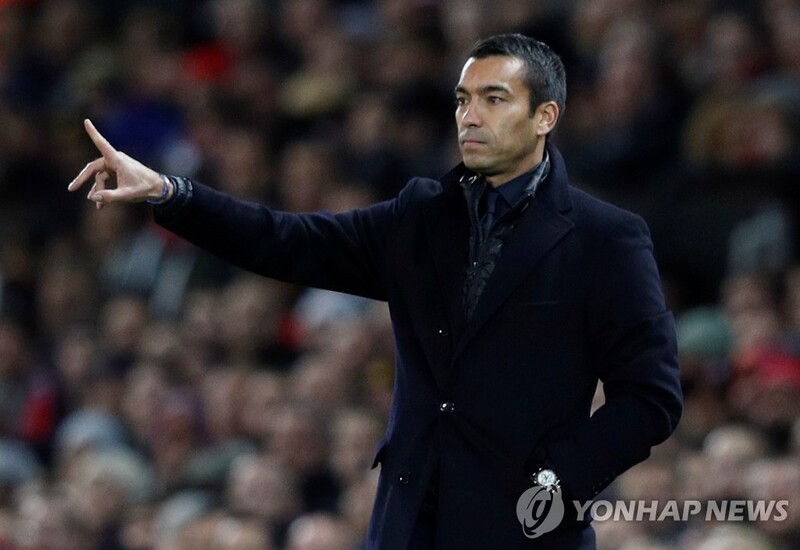 레인저스, 제라드 후임 감독에 판브롱크호르스트 선임