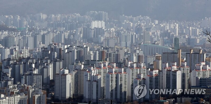 Population mobility falls for 10th month in Oct.
