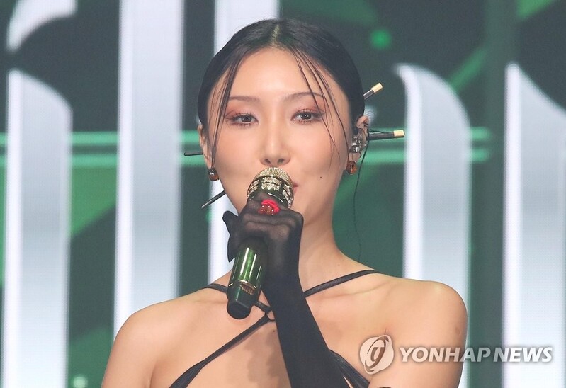 화사 "코로나19로 무대 없어져 우울…이제야 나 자신 찾은 느낌"