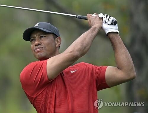 우즈 "이제 풀타임은 못 뛸 듯…다리 절단할 뻔"