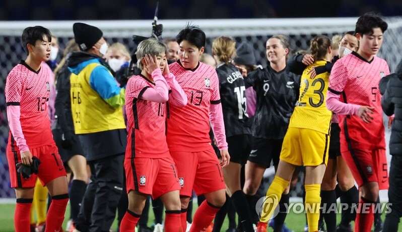 Women's football coach angry that S. Korea 'threw the game away' vs. New Zealand