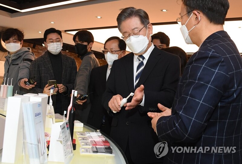 Lee pledges to increase budget for startups to 10 tln won