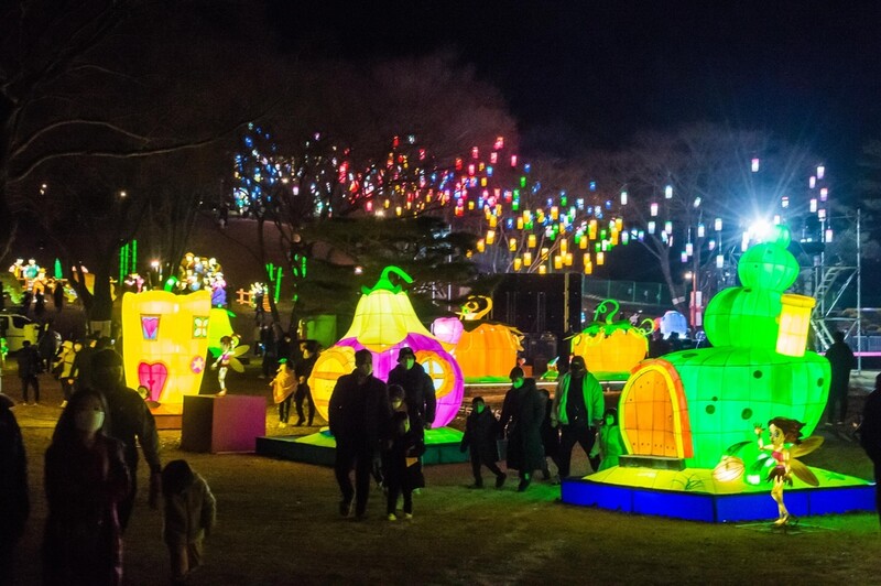 코로나19 확산세에 진주남강유등축제 1주간 일시 중단