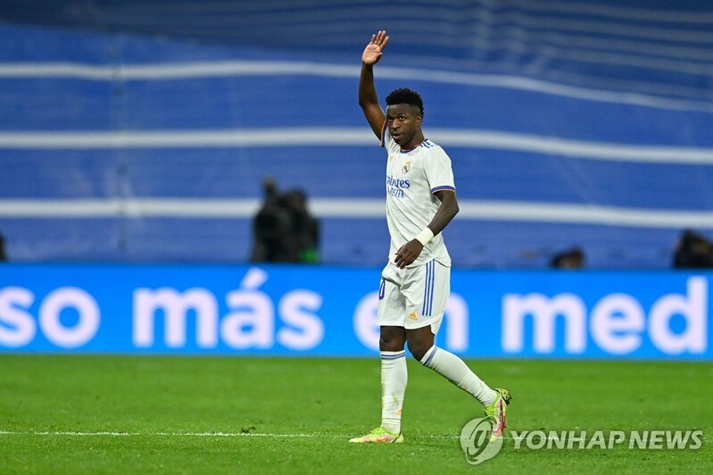 레알 마드리드, 마드리드 더비 2-0 완승…비니시우스 멀티 도움