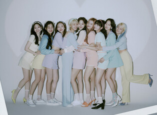 TWICE's 'Formula of Love: O+T=<3' stays on Billboard 200 for 4th consecutive week