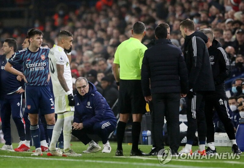 EPL 아스널 선수 인종 차별한 리즈 팬, 경찰에 체포