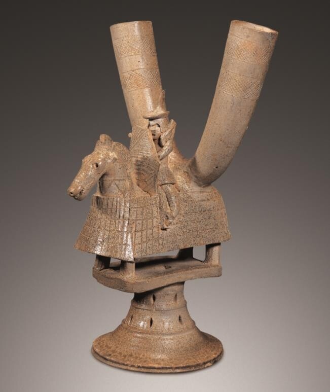 국보 기마인물형 뿔잔, 동으로 재현…"코로나 속 기운받길"