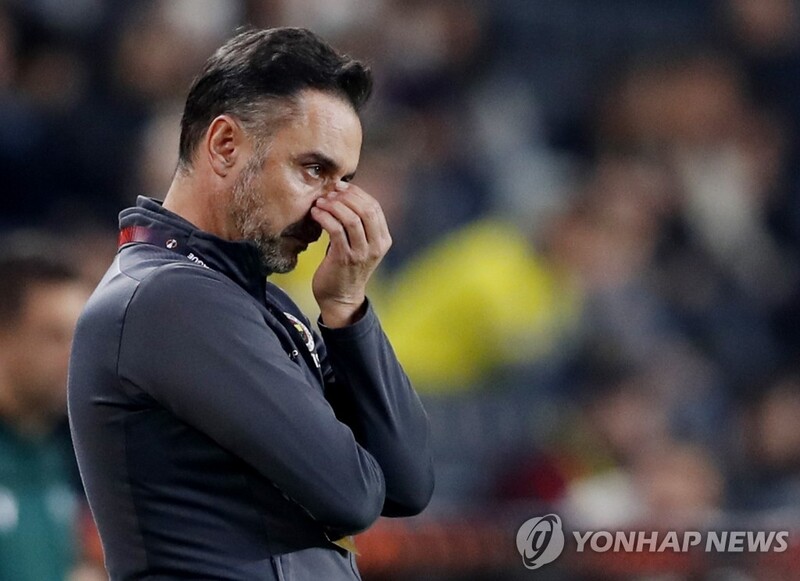 김민재 소속팀 페네르바체, 성적 부진에 감독과 결별