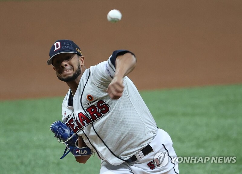 Reigning KBO MVP Ariel Miranda back with Doosan Bears
