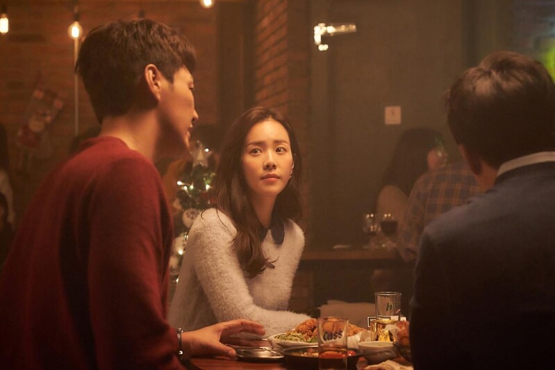 (Movie Review) 'A Year-End Medley': classic love story for Christmas season