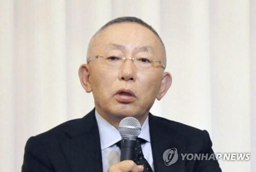 유니클로 회장, 일본 장기침체 원인 "헝그리 정신 없어서"
