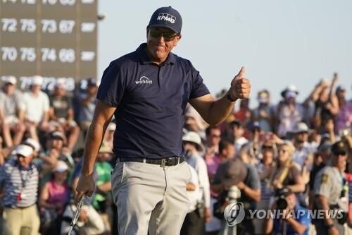 21년 만에 TOC 출전한 미컬슨…95억원 보너스 탐나서?