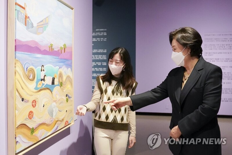 김정숙 여사, 발달장애예술인 특별전 관람…"희망 선물받아"(종합)
