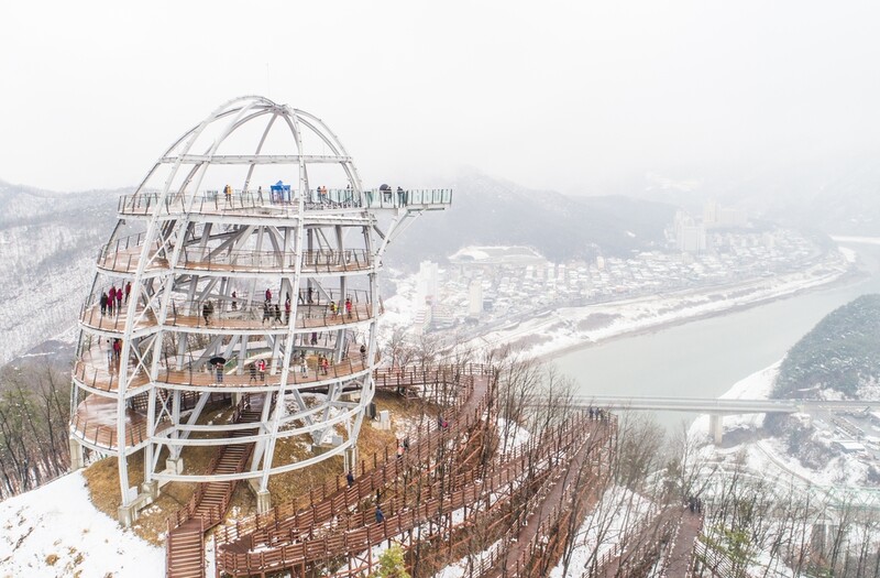 단양 만천하스카이워크 누적 이용객 300만명 돌파