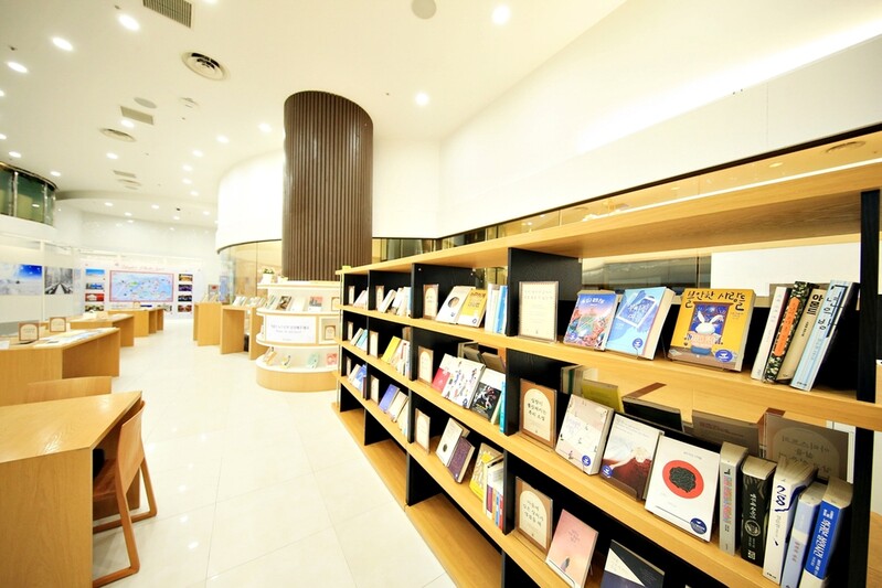하이원리조트, 도서 대여 서비스 개시…지역주민도 이용