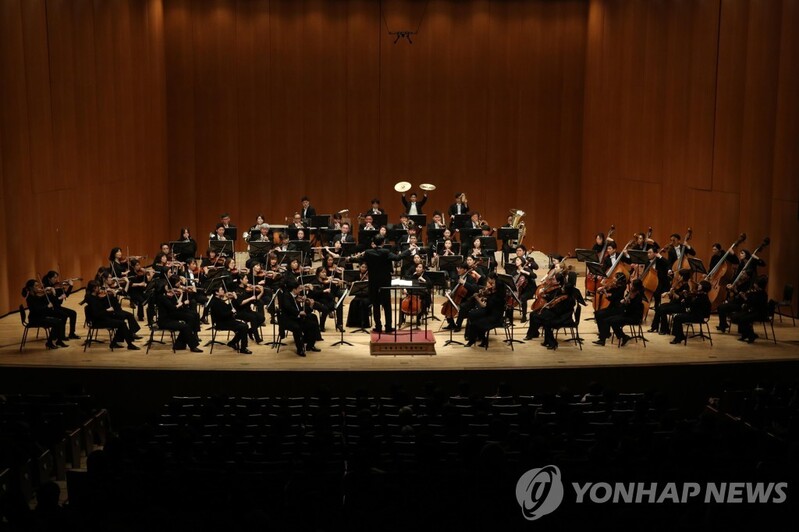 수원시향, 21일 창단40주년 기념음악회…피아니스트 윤홍천 협연