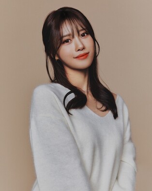 Lee Mi-joo becomes MC of Mnet’s new program 'TMI Show'