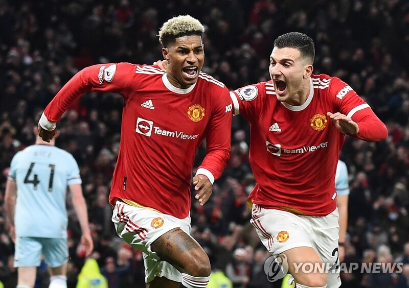 맨유, 웨스트햄 잡고 EPL 4위 도약…래시퍼드 극장 결승골