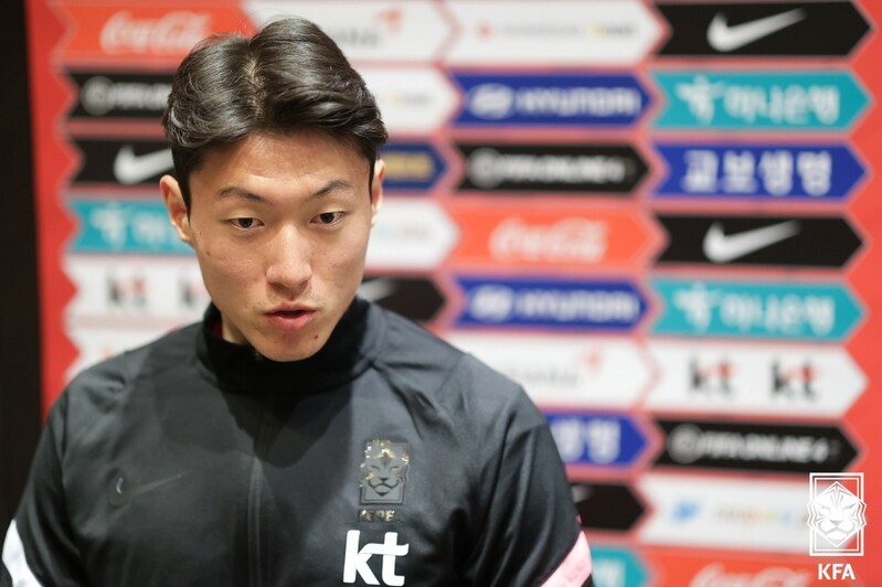 Veteran nat'l team striker welcomes competition from younger teammates