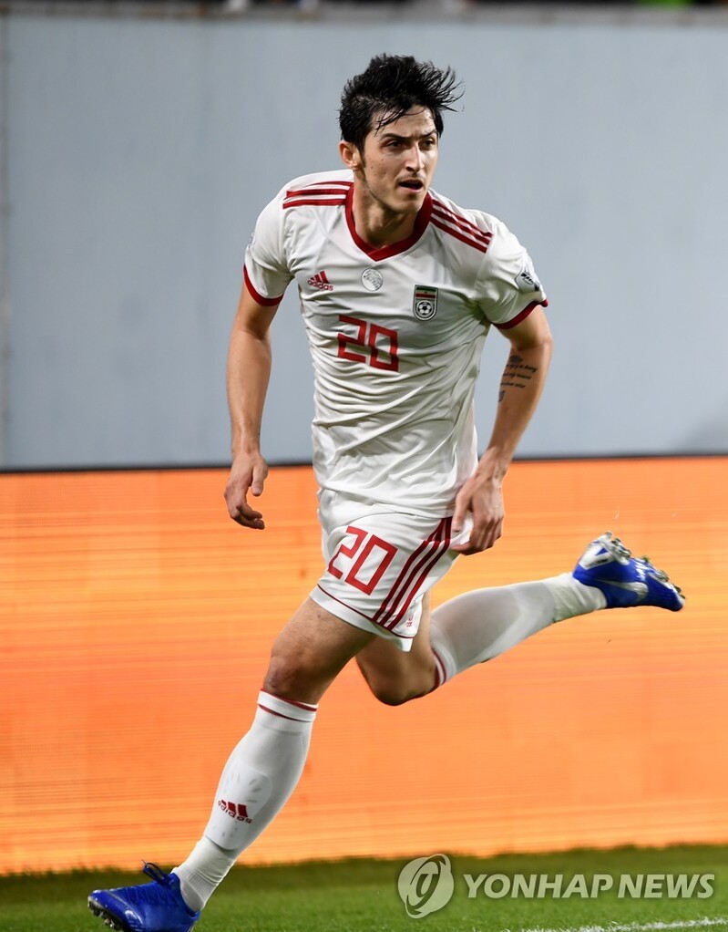 '벤투호와 1위 싸움' 이란 축구대표 에이스 아즈문 코로나 감염