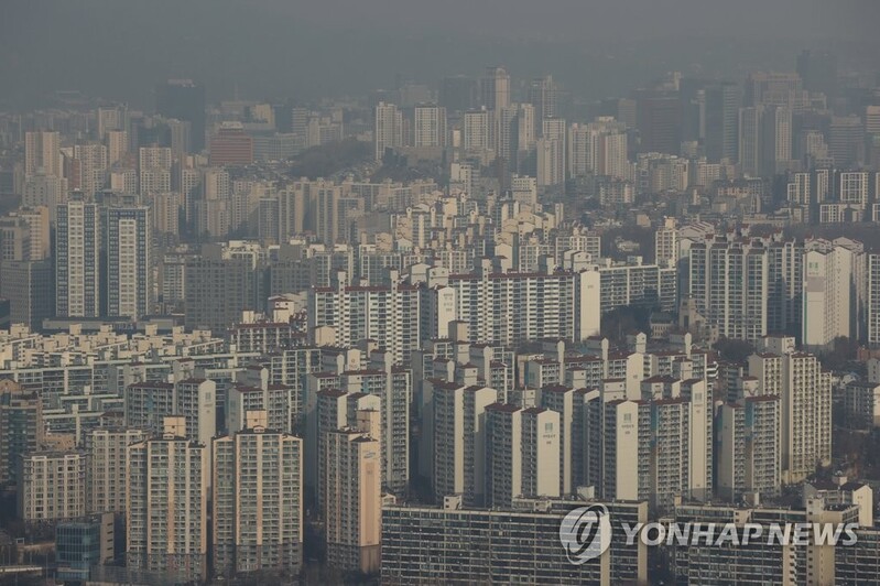 Population mobility falls by most in nine years in 2021
