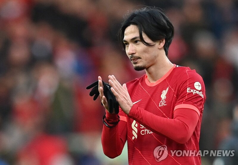 리버풀 '리그컵의 사나이' 미나미노 지킨다…"리즈 제의 거절"