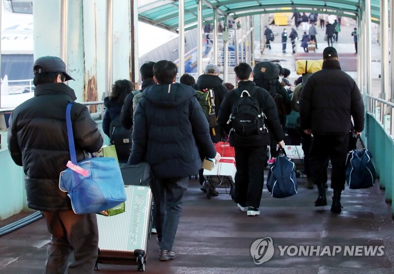 서해 섬 귀성길 원활…인천 여객선 정상 운항