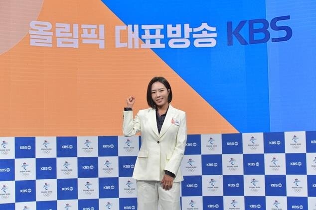 (Olympics) Ex-speed skating champion misses thrill of competition in 1st Olympics as broadcaster