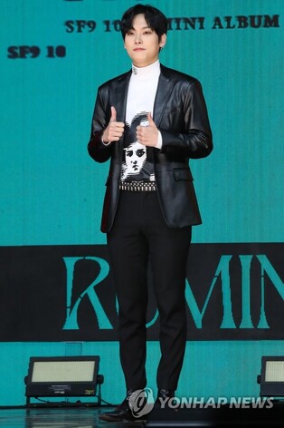 SF9 Inseong to join the military next month in military band