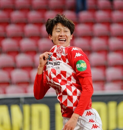 이재성, 교체 투입돼 시즌 4호골…마인츠, 호펜하임에 2-0 승리(종합)