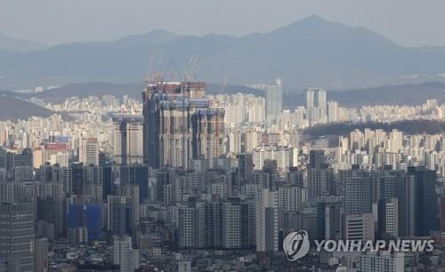 Apartment purchases by young people hit record high last year: data