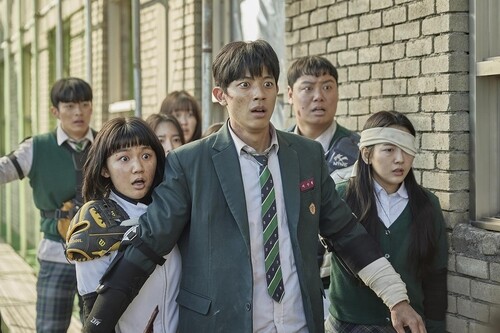 (LEAD) 'All of Us Are Dead' is about zombies but reflects human society: director