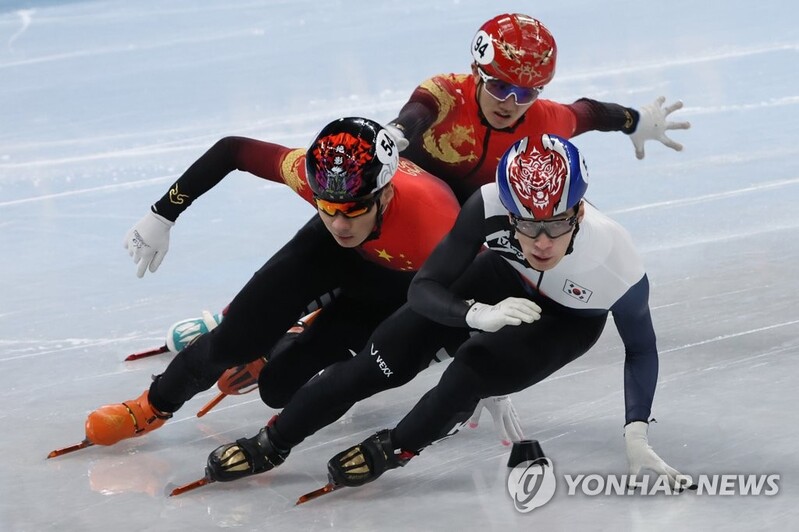 (Olympics) S. Korean men out early in men's 1,000m short track with injury, penalties