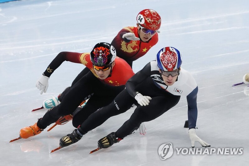 (Olympics) S. Korean official believes short trackers got shortchanged by referee