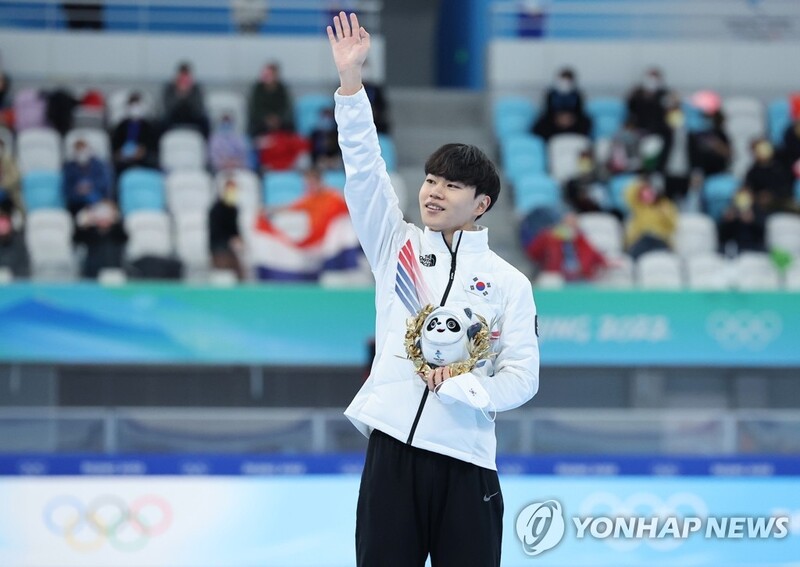 (Olympics) Speed skater delivers on big pre-Olympic talk with 2nd straight bronze