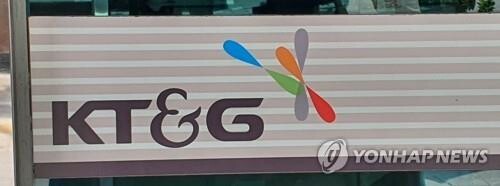 (LEAD) Tobacco maker KT&G's net falls 15.5 pct in 2021