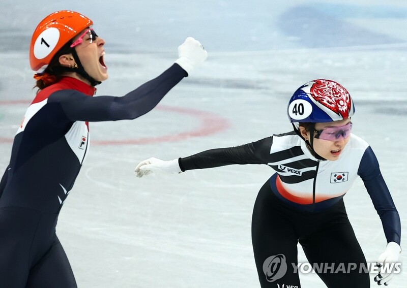 (Olympics) Choi Min-jeong shakes off injuries, scandal for hard-fought short track silver