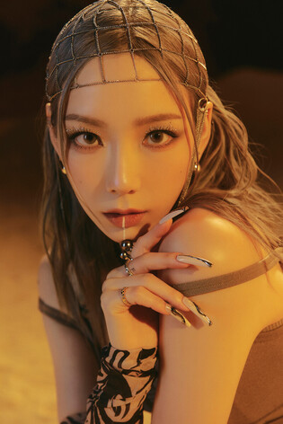 Tae-yeon's teaser images ahead of her new full album release