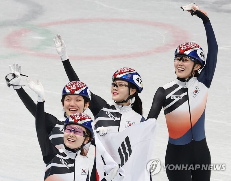 (Olympics) Short track relay team takes silver; curling team has winning streak snapped