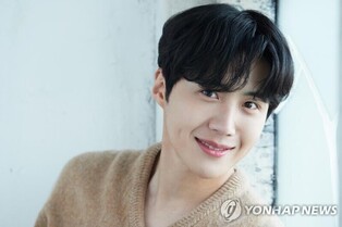 Kim Seon-ho donates 50 mln won to Korea Childhood Leukemia Foundation