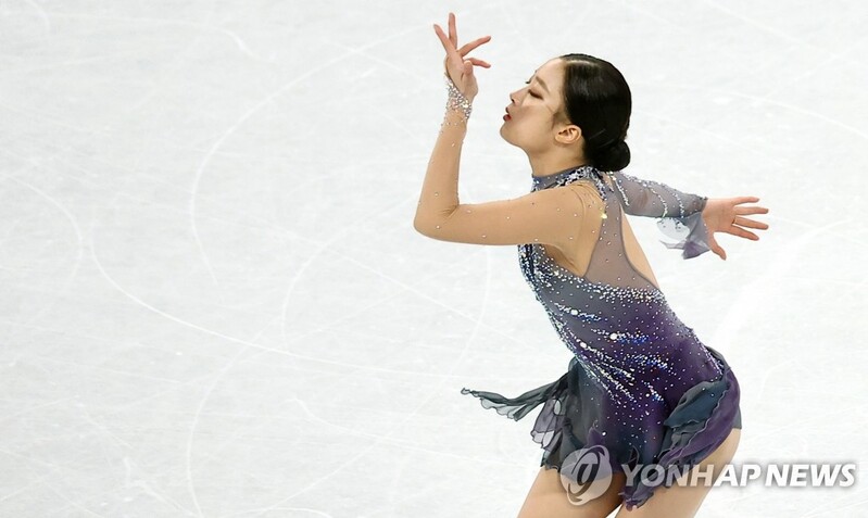(LEAD) (Olympics) You Young 6th after women's singles short program