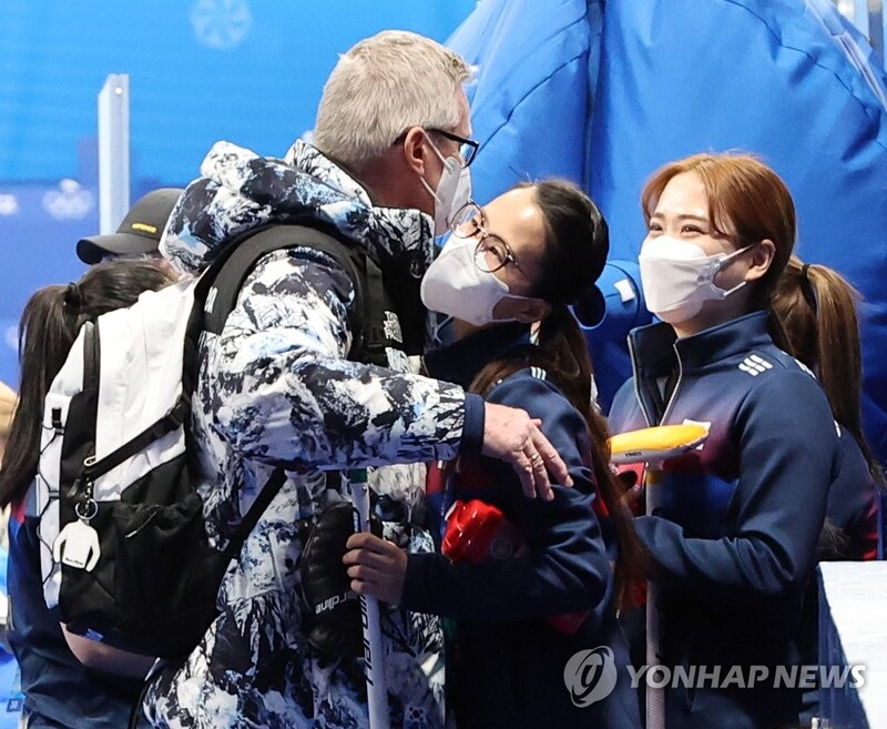 (Olympics) Curlers determined to keep going after emotional loss in Beijing
