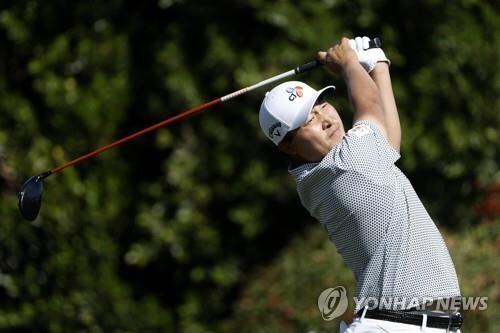 이경훈 '톱10' 보인다…3라운드에서 4타 줄여 공동 18위