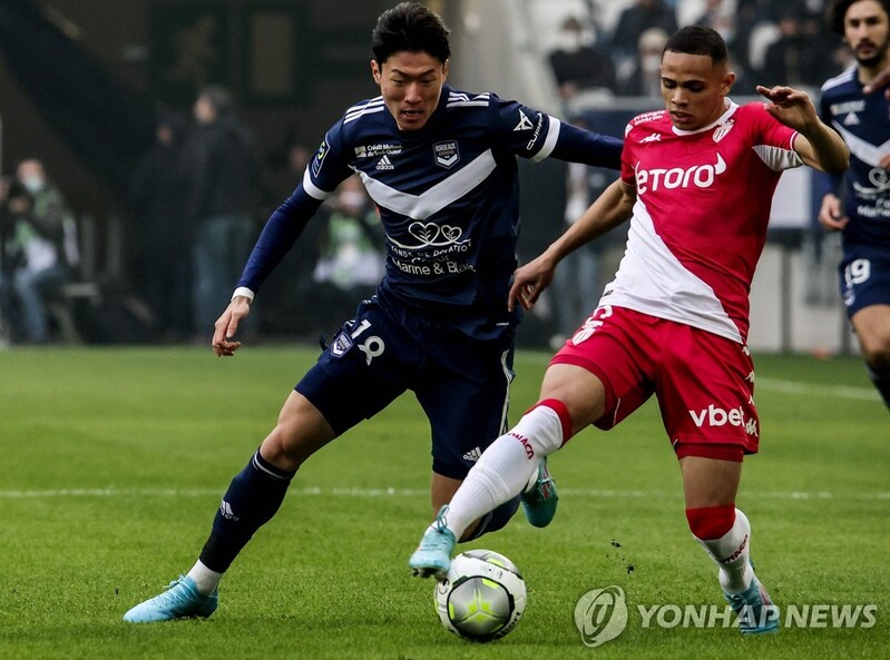 '황의조 풀타임' 보르도, 10명 싸운 모나코와 1-1 무승부