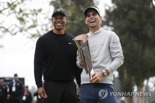 니만, '와이어투와이어' PGA투어 통산 두번째 우승(종합)