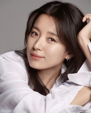 Actress Han Hyo-joo makes birthday donation…joins 'Honor Society'